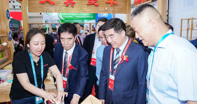 ����ú��Ͻ����b�䲩�[��ʢ���_Ļ